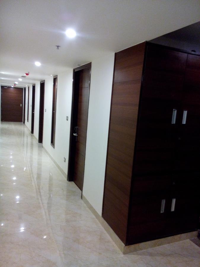 Hotel Ascent Biz Нойда Екстер'єр фото