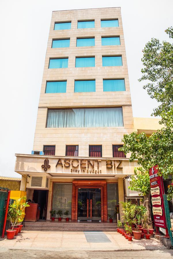 Hotel Ascent Biz Нойда Екстер'єр фото